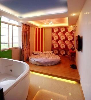 Shanghai Xinyuan Theme Hotel Экстерьер фото