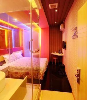 Shanghai Xinyuan Theme Hotel Экстерьер фото